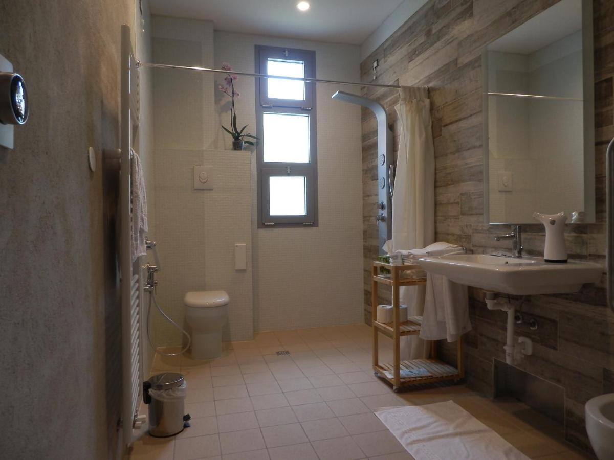 Bb Sharingloft Sirmione Bed & Breakfast Exterior foto
