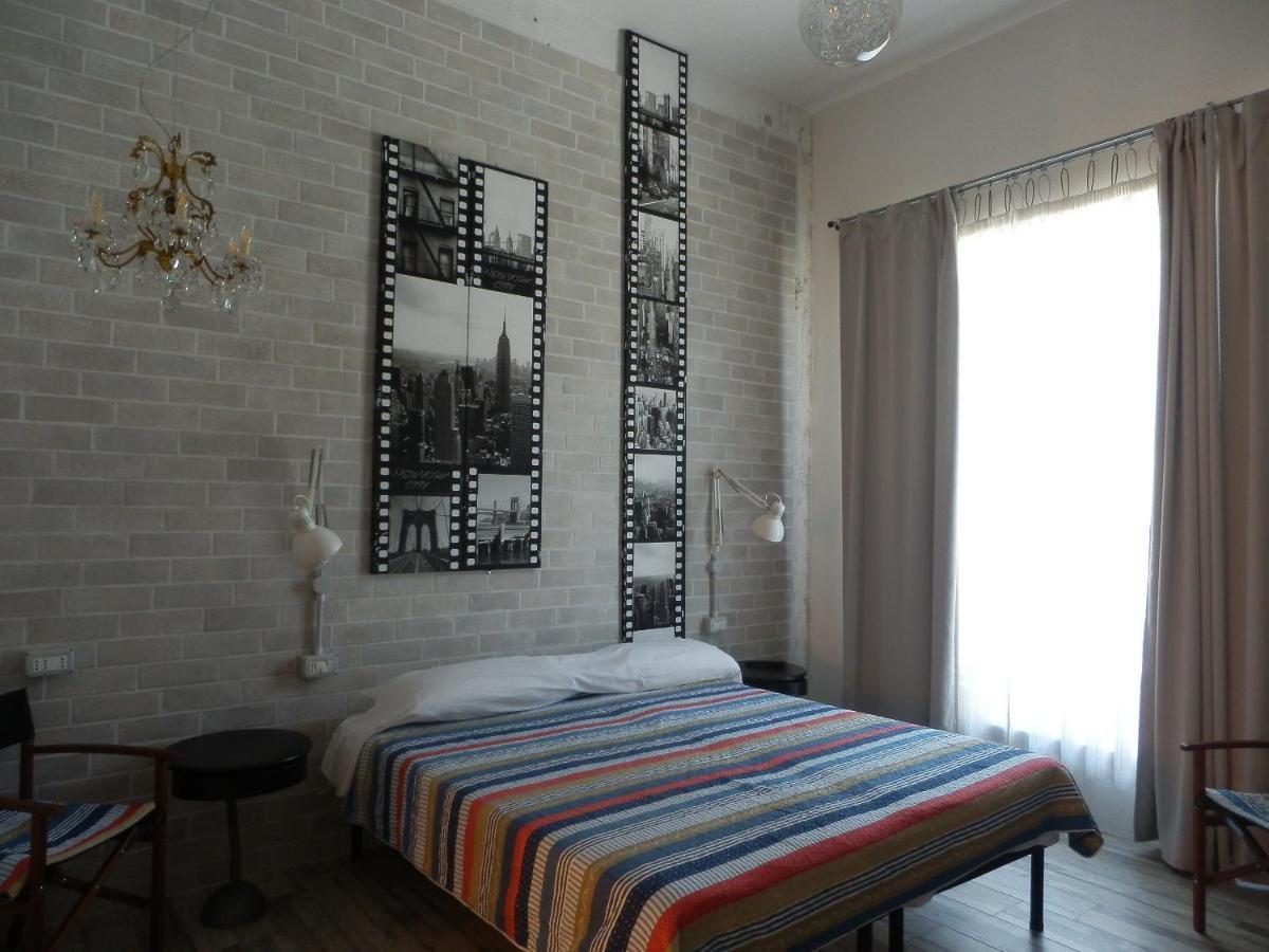 Bb Sharingloft Sirmione Bed & Breakfast Exterior foto